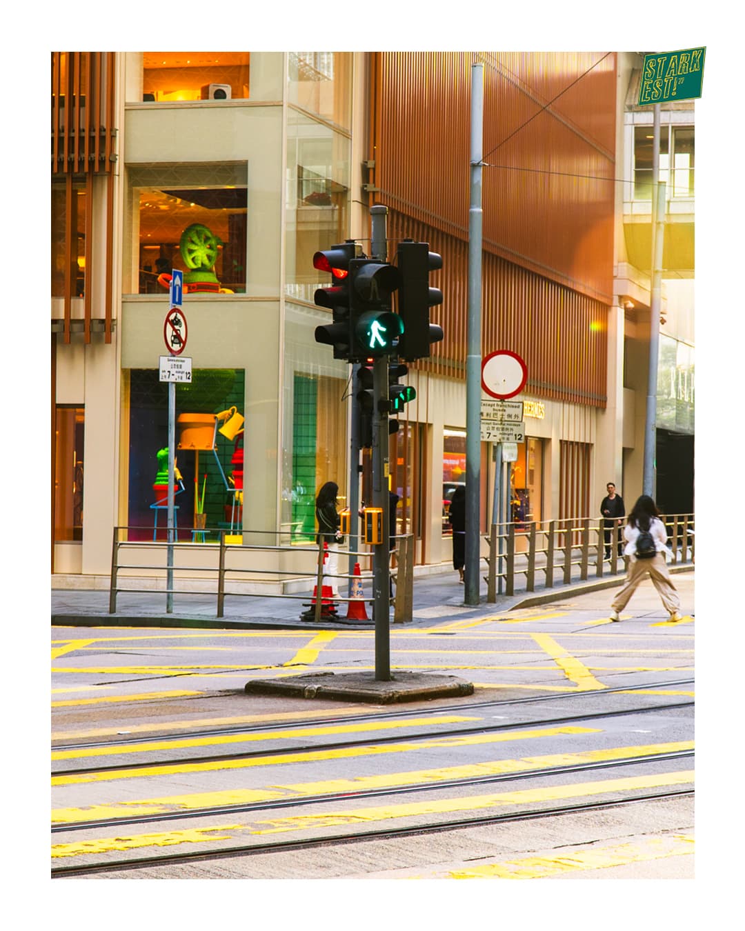 Street photograph 15